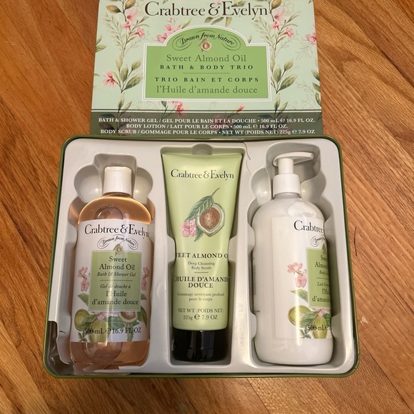 Crabtree & Evelyn Bath & Body Crabtree Evelyn Sweet Almond Oil Bath Body Trio Lotiongel